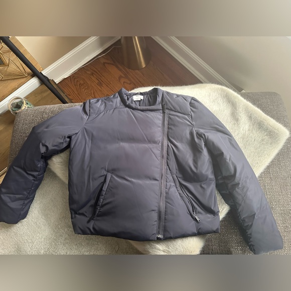 DKNY Lightweight Puffer Jacket - Picture 3 of 5